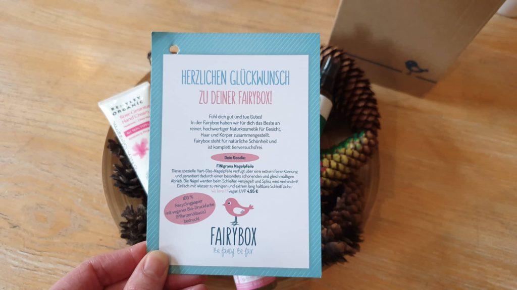 Naturkosmetik Box Fairybox Beautybox Nachhaltige Pflege gegen Plastikmüll keine Proben Fairybox Unboxing Oktober 2019